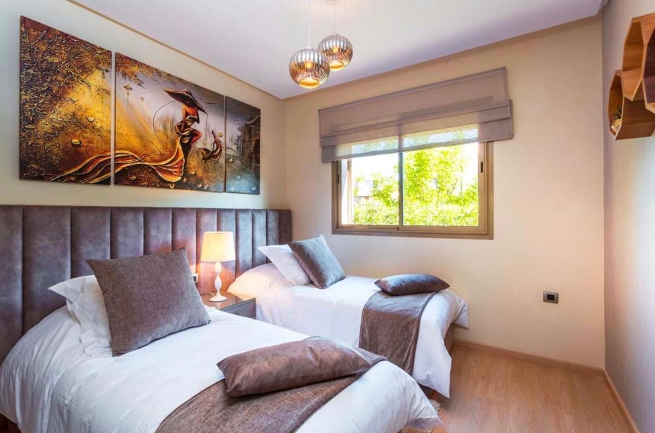 Appartement De Luxe Avec Jardin Prive マラケシュ エクステリア 写真